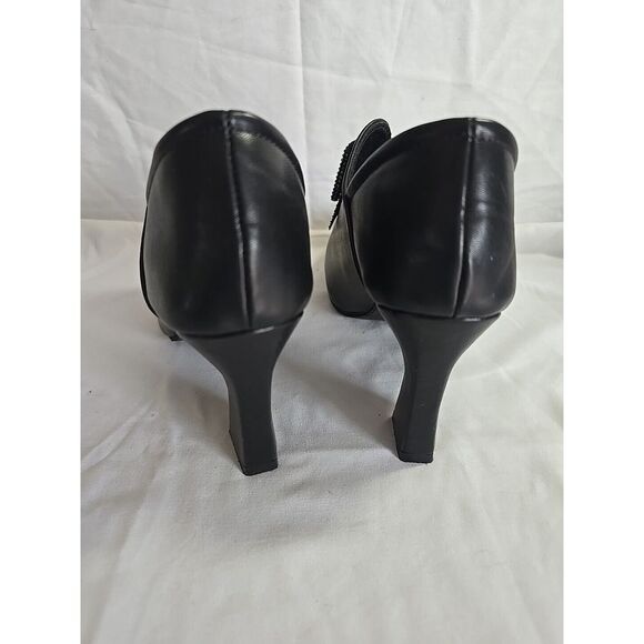 Tinstree Black Pointed Toe‎ Bootie With Silver Studded Bow Size 9 - Picture 5 of 11